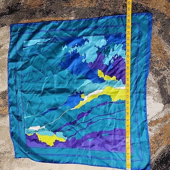 Colorful Scarf - Picture 2 of 5